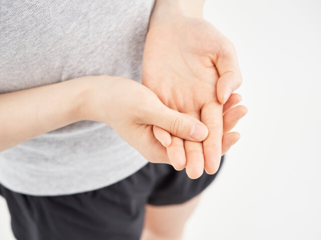 腱鞘炎・ばね指の原因と症状